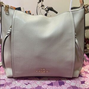 Coach White Leather Shoulder Bag